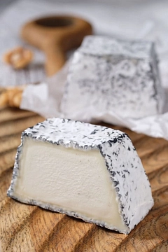 Сыр Пирамидка "De Louis fromage" 160г